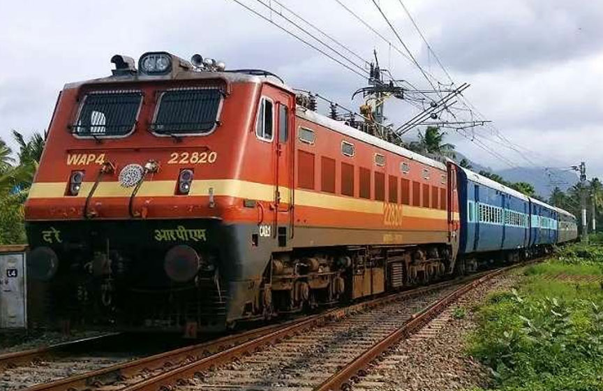 How to reach shivrajpur beach by train?